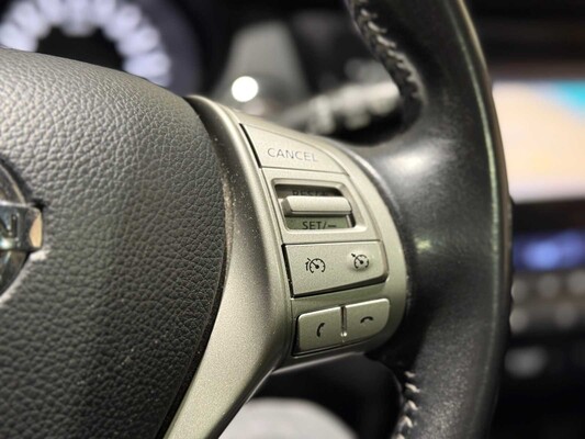 Nissan Qashqai 1.6 Tekna 164pk 2015, JN-139-H