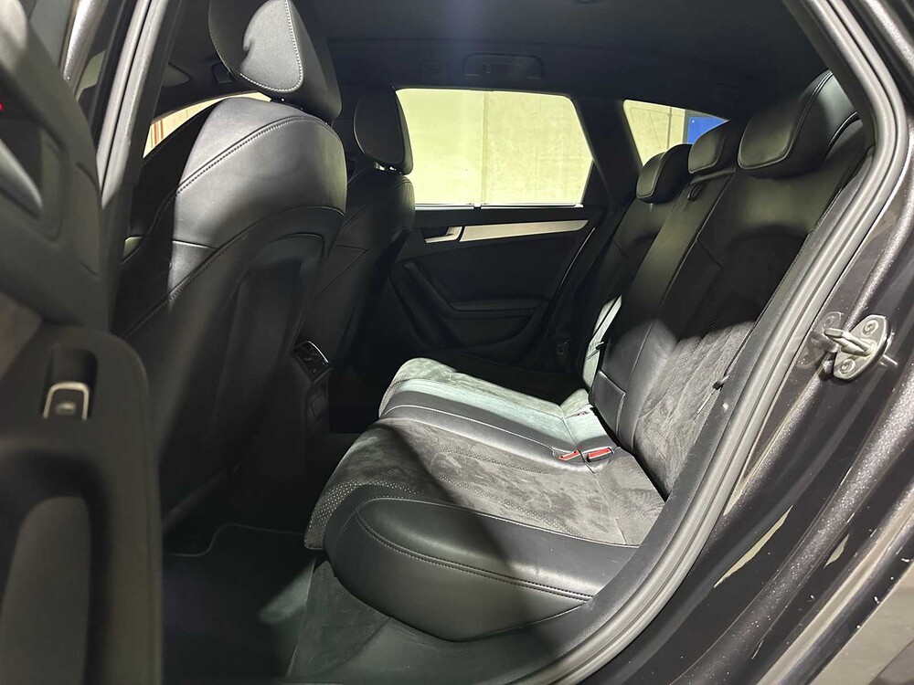 Audi A4 Avant 1.8 TFSI S Edition S-Line 170pk 2013, 88-ZRT-8