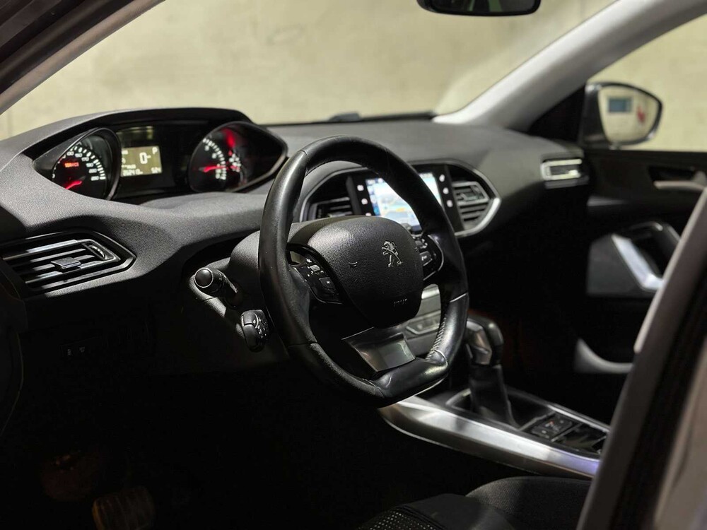 Peugeot 308 SW 1.2 PureTech Blue Lease Premium 131pk 2017 (Origineel-NL), KZ-947-L
