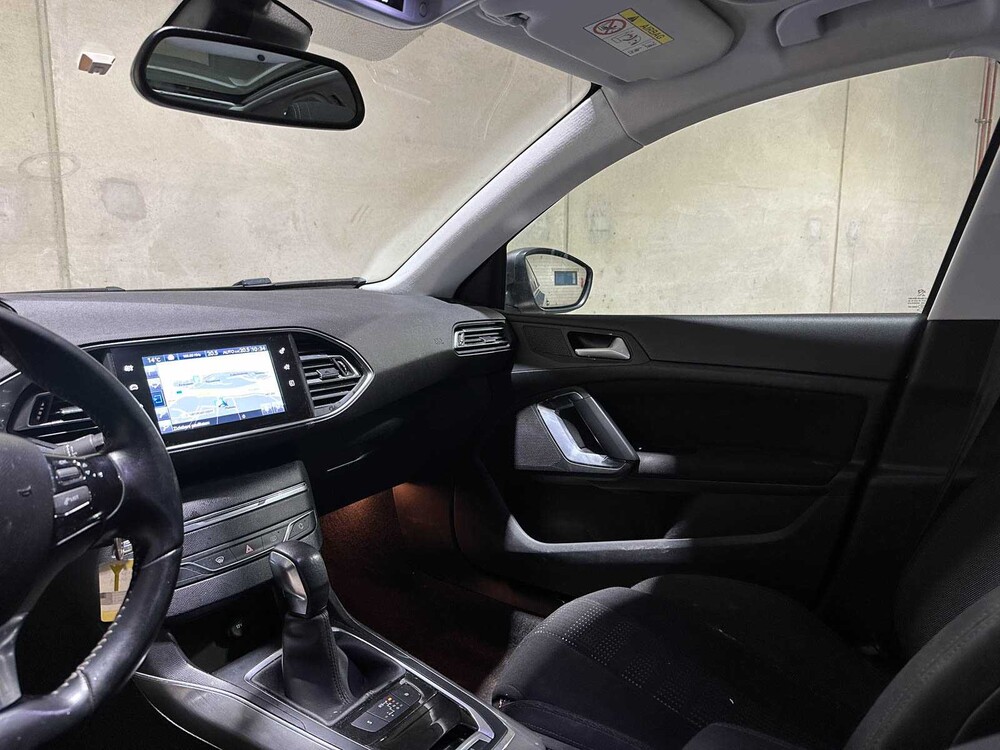 Peugeot 308 SW 1.2 PureTech Blue Lease Premium 131pk 2017 (Origineel-NL), KZ-947-L