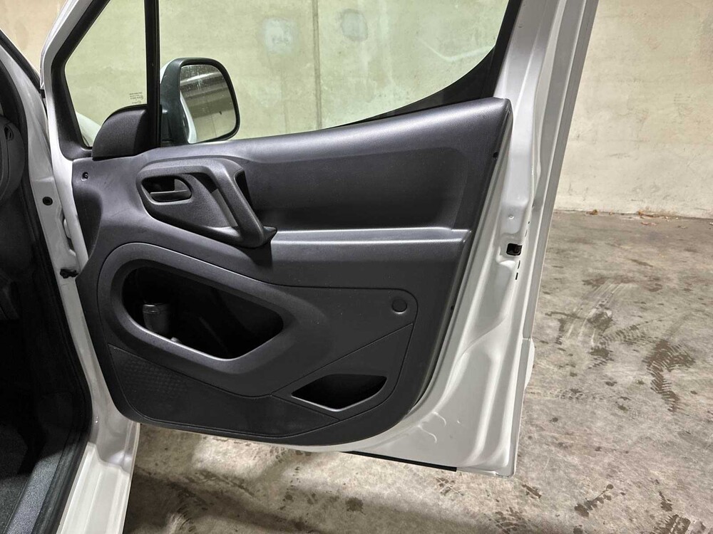 Peugeot Partner 120 1.6 BlueHDi 75 L1 Premium Pack 75pk 2018 (Origineel-NL & 1e Eigenaar), V-700-SK
