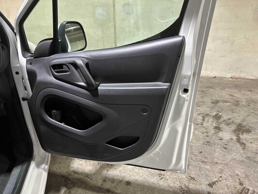 Peugeot Partner 120 1.6 BlueHDi 75 L1 Premium Pack 75pk 2018 (Origineel-NL & 1e Eigenaar), V-700-SK