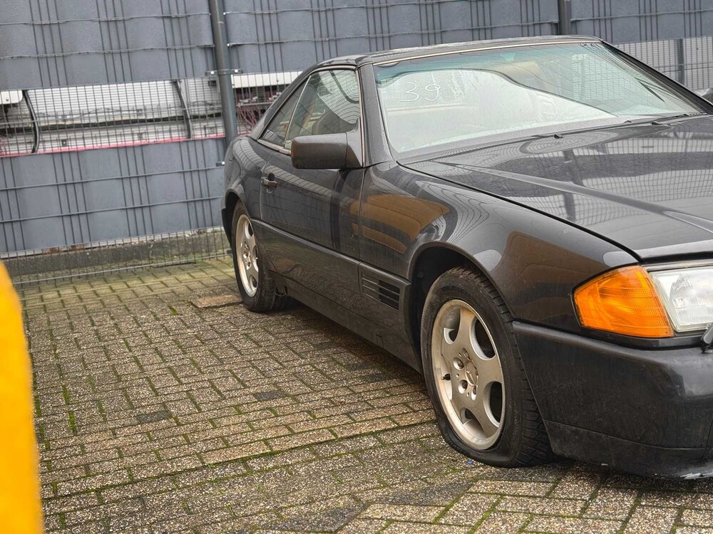 Mercedes-Benz SL500 Convertible 332PK 1992