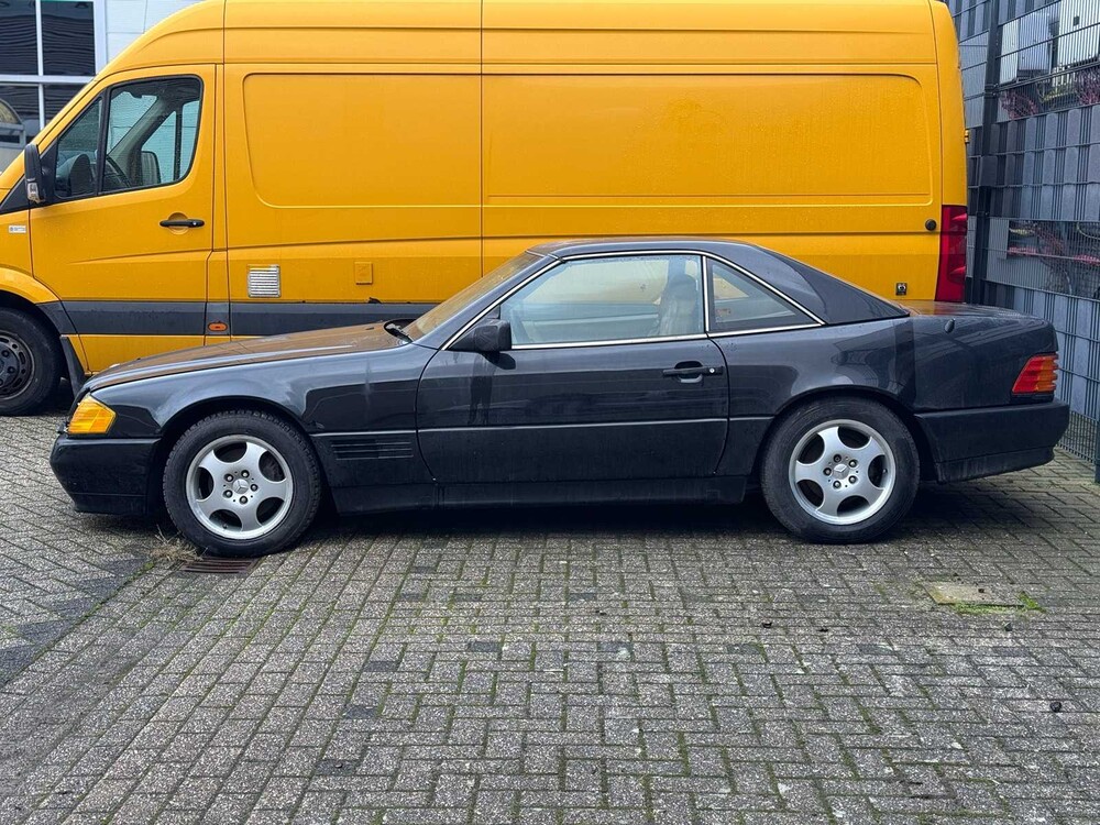 Mercedes-Benz SL500 Convertible 332PK 1992