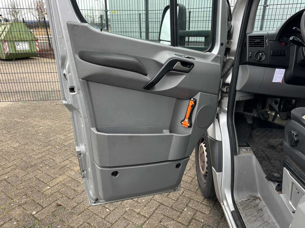 Volkswagen Crafter 46 2.0 TDI Bakwagen 163pk 2012, 6-VZN-60 Bedrijfswagen
