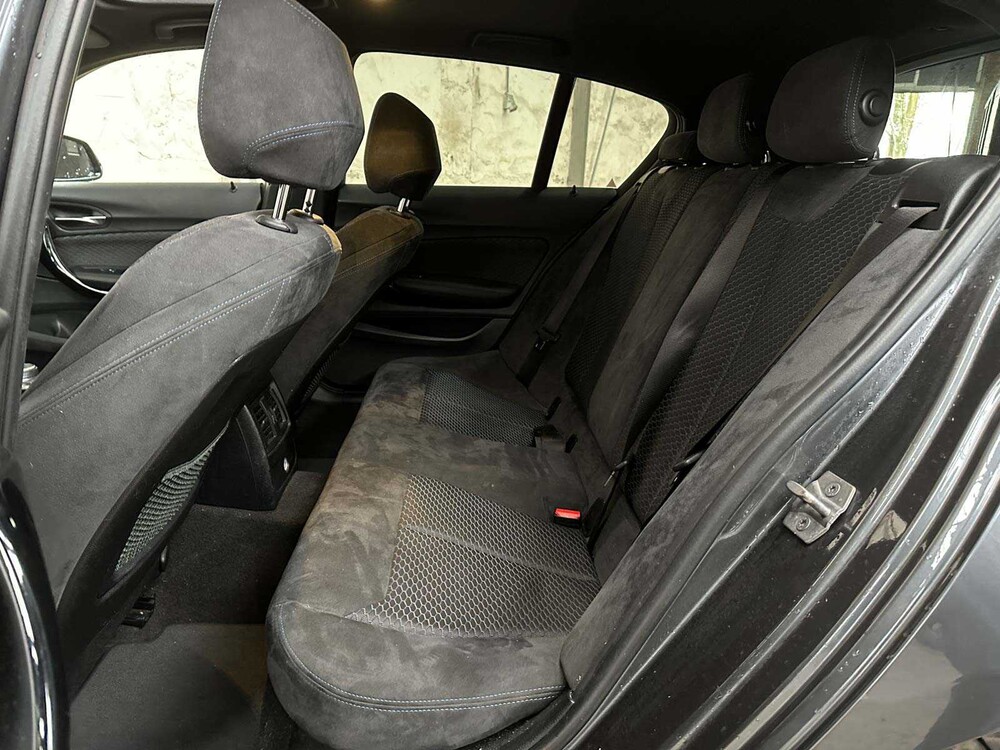 BMW 118i Executive 1er 1 Serie 136 PS 2018, SR-255-Z