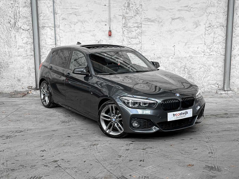 BMW 118i Executive 1er 1 Serie 136 PS 2018, SR-255-Z