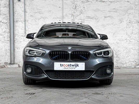 BMW 118i Executive 1er 1 Serie 136 PS 2018, SR-255-Z