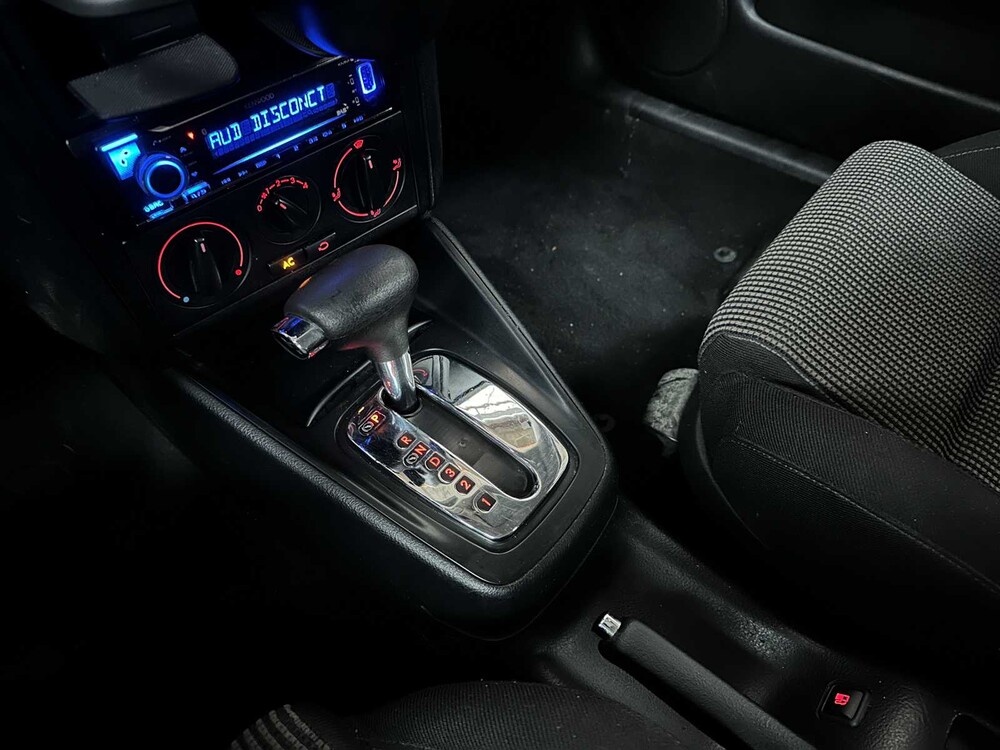 Volkswagen Golf 1,6 Trendline 101 PS 2001 AUTOMATIK, 23 PS-FX