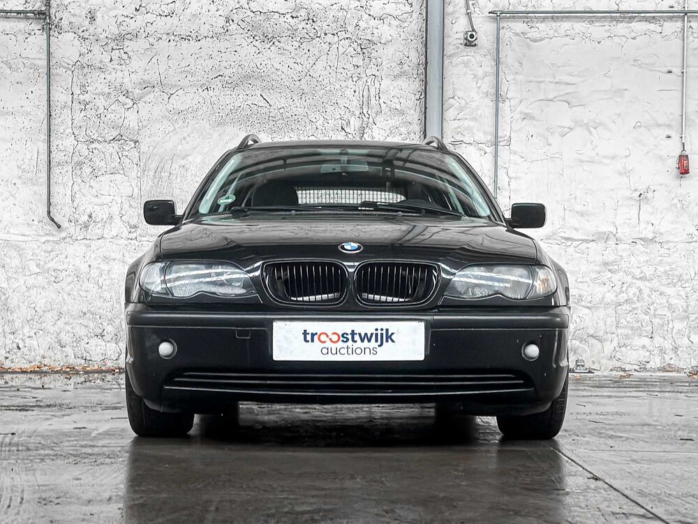 BMW 316i Touring Schwarz & Silber 3er-Reihe 114 PS 2003, 62-LK-SL