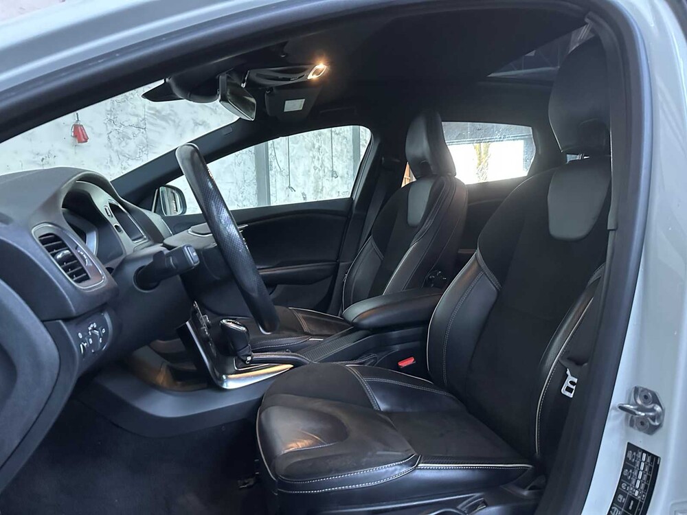 Volvo V40 1.5 T3 Polar+ Sport 152 PS 2019, G-819-BH