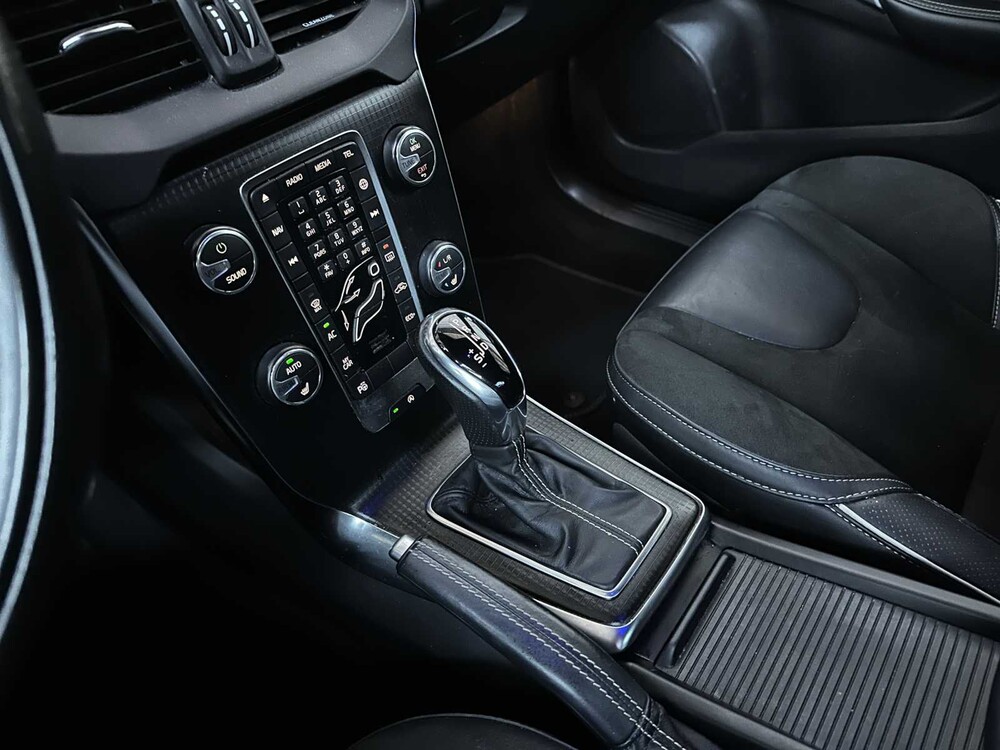 Volvo V40 1.5 T3 Polar+ Sport 152 PS 2019, G-819-BH