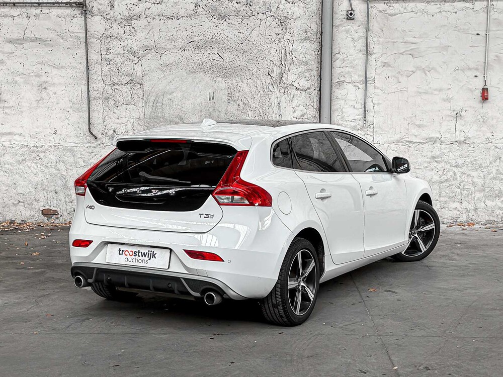 Volvo V40 1.5 T3 Polar+ Sport 152 PS 2019, G-819-BH