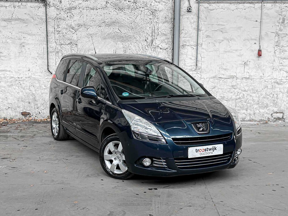 Peugeot 5008 1,6 THP Style 7p. 154 PS 2013, 3-KPS-24