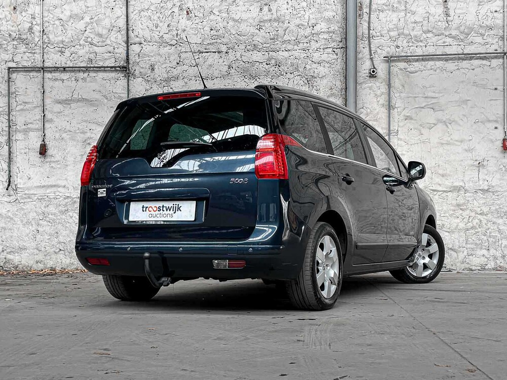Peugeot 5008 1,6 THP Style 7p. 154 PS 2013, 3-KPS-24