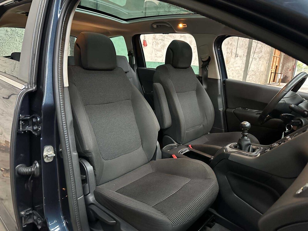 Peugeot 5008 1,6 THP Style 7p. 154 PS 2013, 3-KPS-24