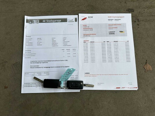 Peugeot 5008 1,6 THP Style 7p. 154 PS 2013, 3-KPS-24