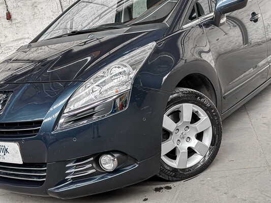 Peugeot 5008 1,6 THP Style 7p. 154 PS 2013, 3-KPS-24