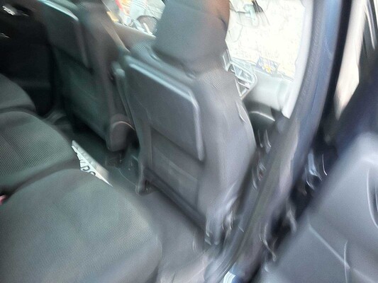 Peugeot 5008 1,6 THP Style 7p. 154 PS 2013, 3-KPS-24