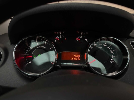 Peugeot 5008 1,6 THP Style 7p. 154 PS 2013, 3-KPS-24