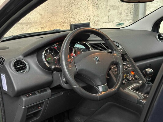 Peugeot 5008 1,6 THP Style 7p. 154 PS 2013, 3-KPS-24
