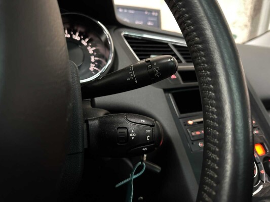 Peugeot 5008 1,6 THP Style 7p. 154 PS 2013, 3-KPS-24