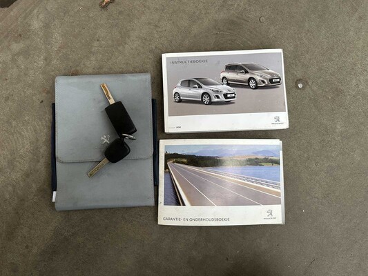 Peugeot 308 SW 1,6 THP Allure 7p 154 PS 2013, 7-KBD-01