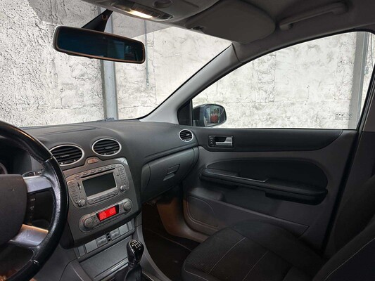 Ford Focus Kombi 1.8 Limited Flex.F. 123 PS 2011, 96-NZR-8