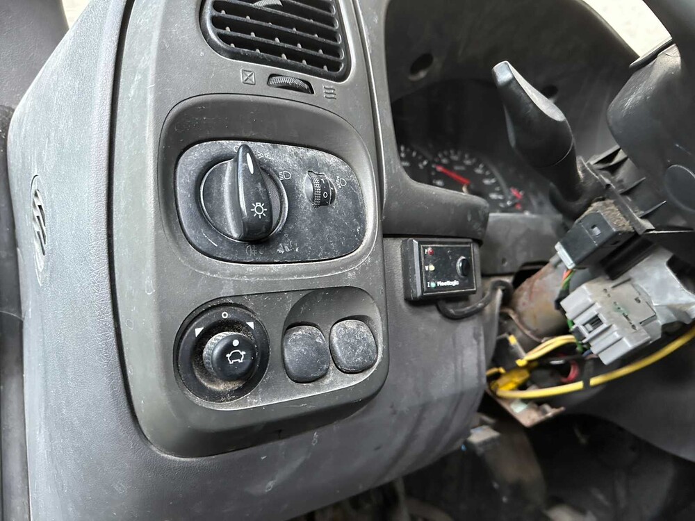 Ford Transit 260S 2.0TDdi 86PS 2003, 33-BK-DB