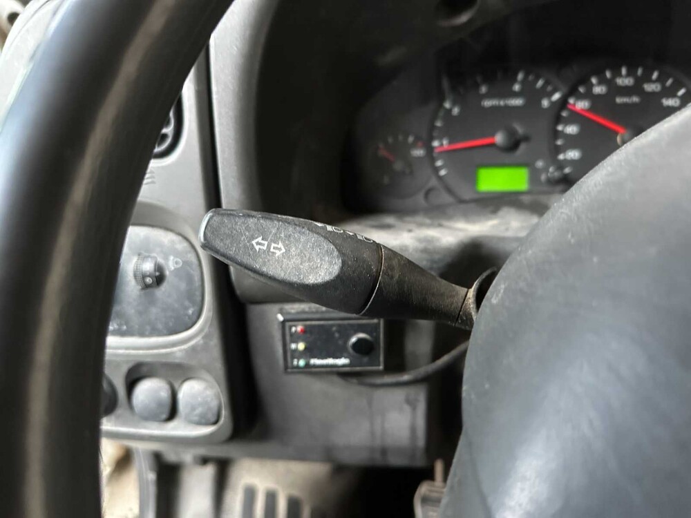 Ford Transit 260S 2.0TDdi 86PS 2003, 33-BK-DB