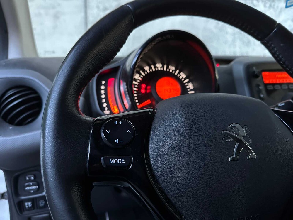 Peugeot 108 1.0 e-VTi Active 72 PS 2021 (Erstbesitzer), L-735-VT