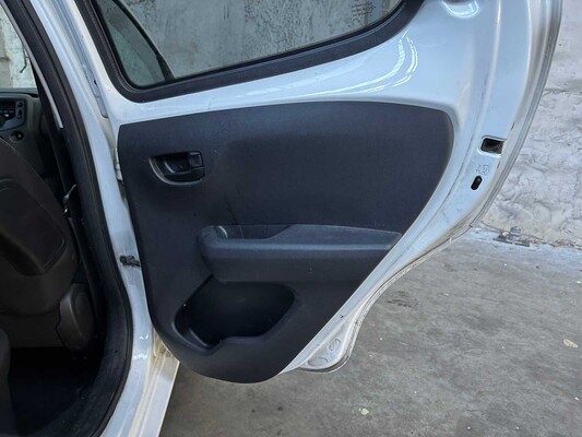 Peugeot 108 1.0 e-VTi Active 72 PS 2021 (Erstbesitzer), L-735-VT