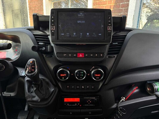 Iveco Daily 40C17 3.0 375 170 PS 2016, VS-281-H