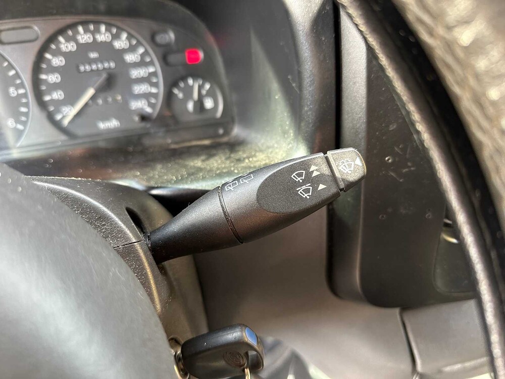 Ford Transit 260S FD DC 125 Camper 125 PS 2003, J-557-JB