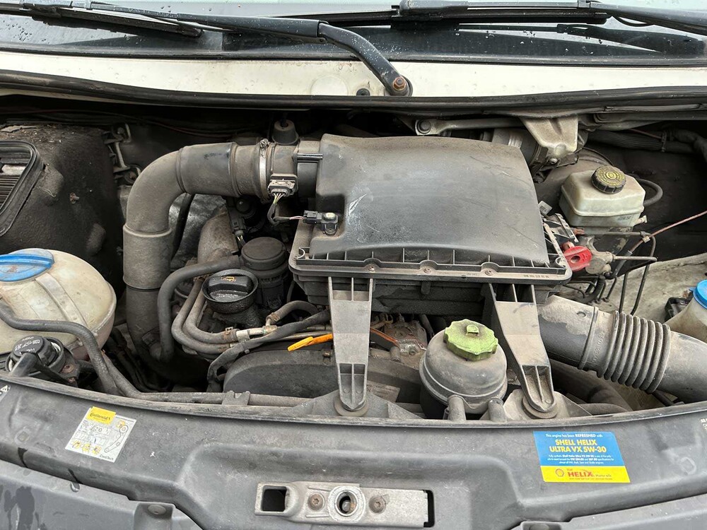 Volkswagen Crafter 35 2,5 TDI L2H2 109 PS 2010, 7-VJR-93