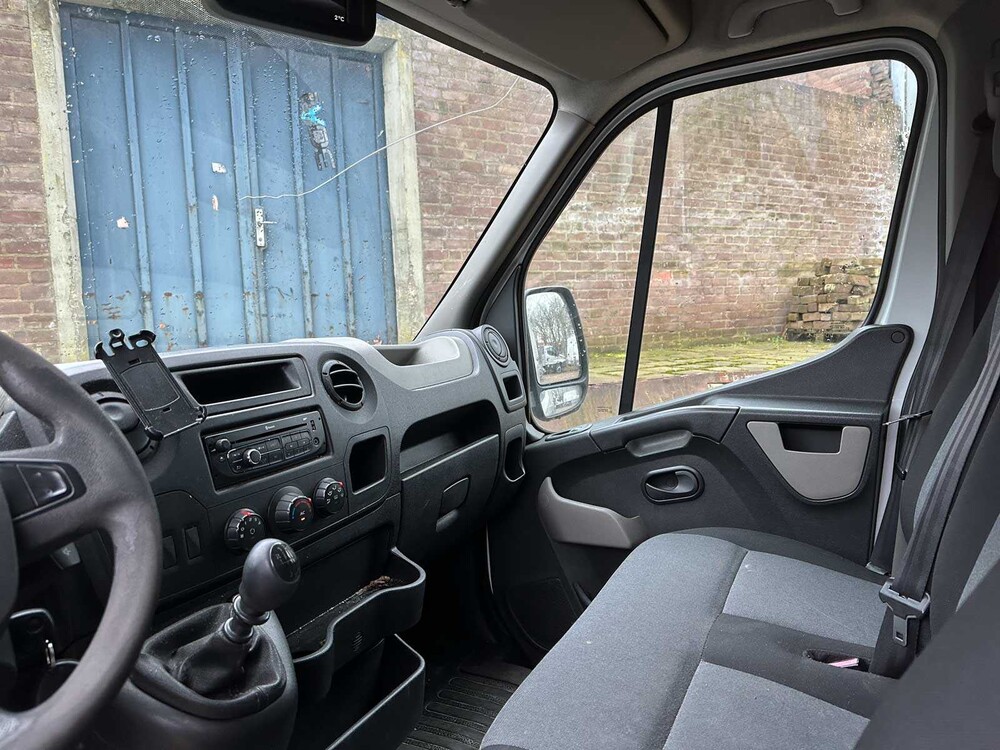 Renault Master T35 2,3 dCi L2H3 Eco 125 PS 2013, VD-911-L