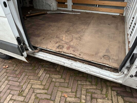 Renault Master T35 2,3 dCi L2H3 Eco 125 PS 2013, VD-911-L