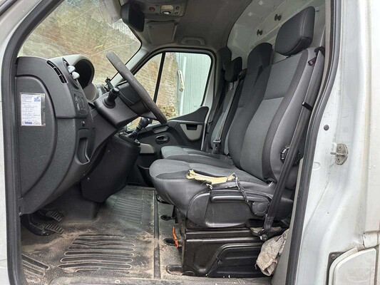 Renault Master T35 2,3 dCi L2H3 Eco 125 PS 2013, VD-911-L