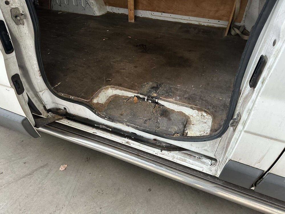 Opel Vivaro 2.0 CDTI L2H1 89 PS 2011, 5-VRS-69