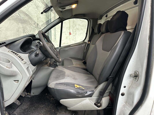 Opel Vivaro 2.0 CDTI L2H1 89 PS 2011, 5-VRS-69