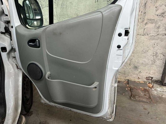 Opel Vivaro 2.0 CDTI L2H1 89 PS 2011, 5-VRS-69