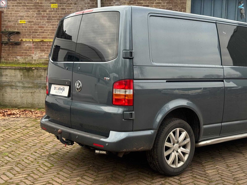 Volkswagen Transporter 2.5 TDI 340 172pk 2005 DSG 