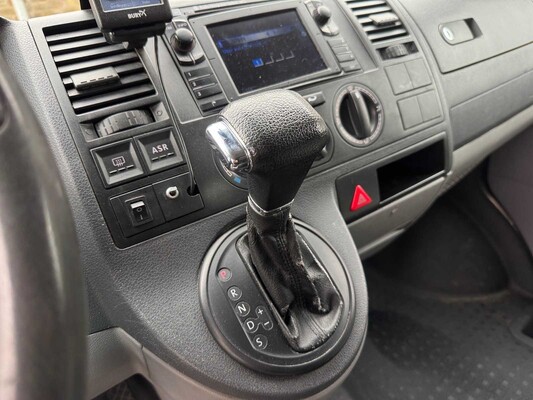 Volkswagen Transporter 2.5 TDI 340 172pk 2005 DSG 