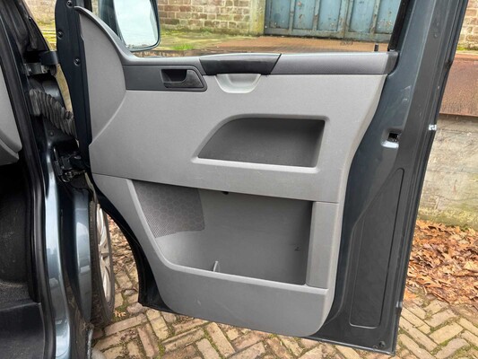 Volkswagen Transporter 2.5 TDI 340 172pk 2005 DSG 