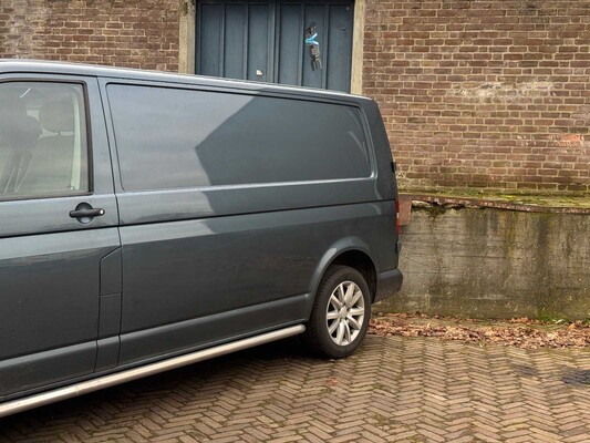 Volkswagen Transporter 2.5 TDI 340 172pk 2005 DSG 