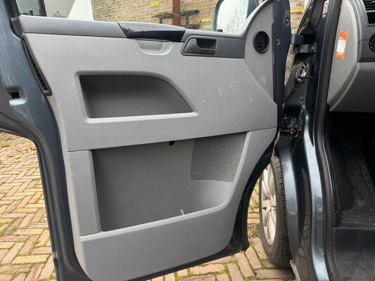 Volkswagen Transporter 2.5 TDI 340 172pk 2005 DSG 