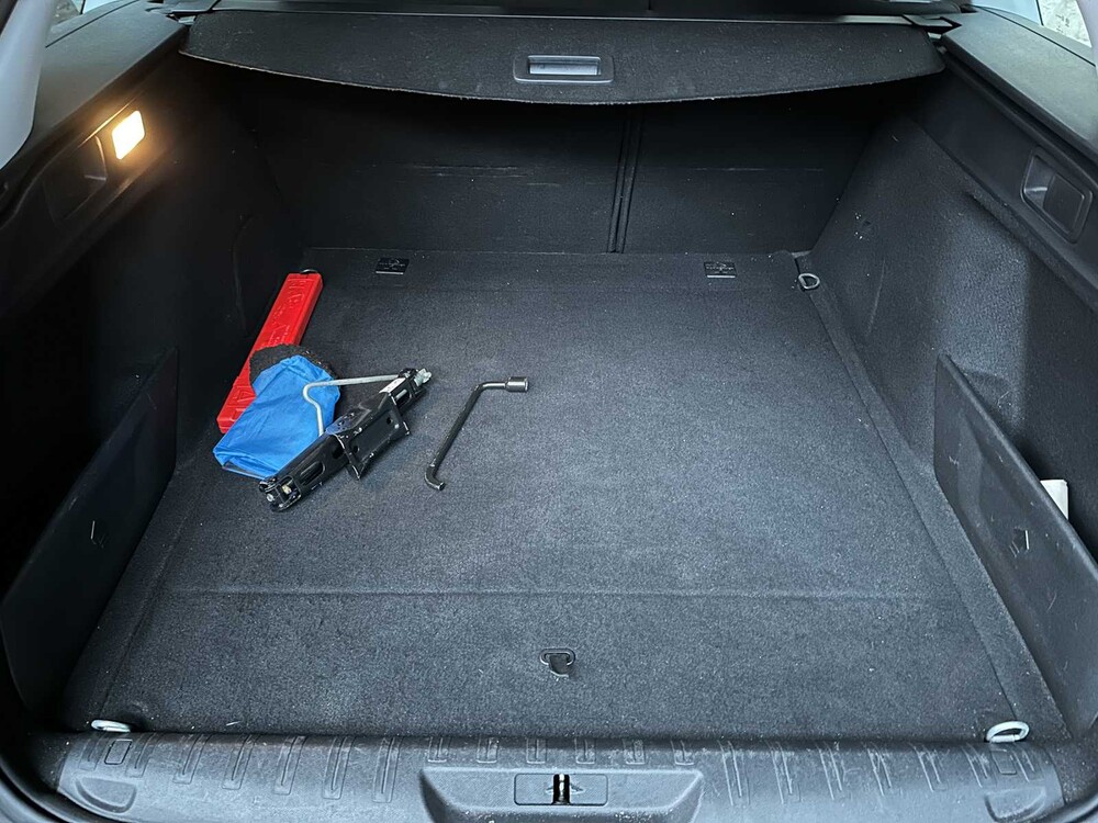 Peugeot 308 SW 1.2 PureT.Blue Lease 109 PS 2017, NJ-659-D