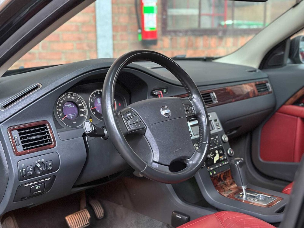 YV1BW985081022818 Volvo V70 3,2 6-Zylinder 238 PS 2008 Youngtimer