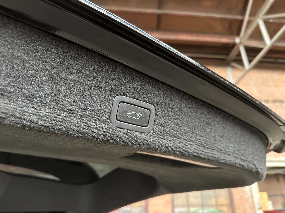 YV1BW985081022818 Volvo V70 3,2 6-Zylinder 238 PS 2008 Youngtimer