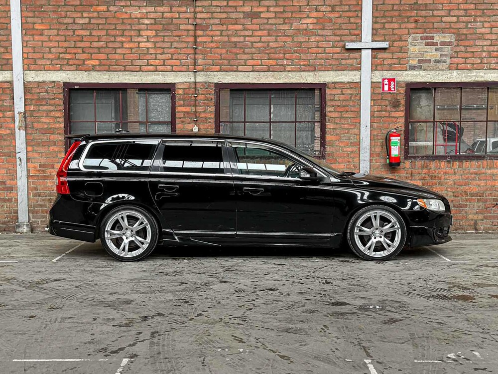 YV1BW985081022818 Volvo V70 3,2 6-Zylinder 238 PS 2008 Youngtimer